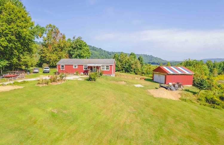 377 Rapier Hollow Rd Woodbine, KY 40771