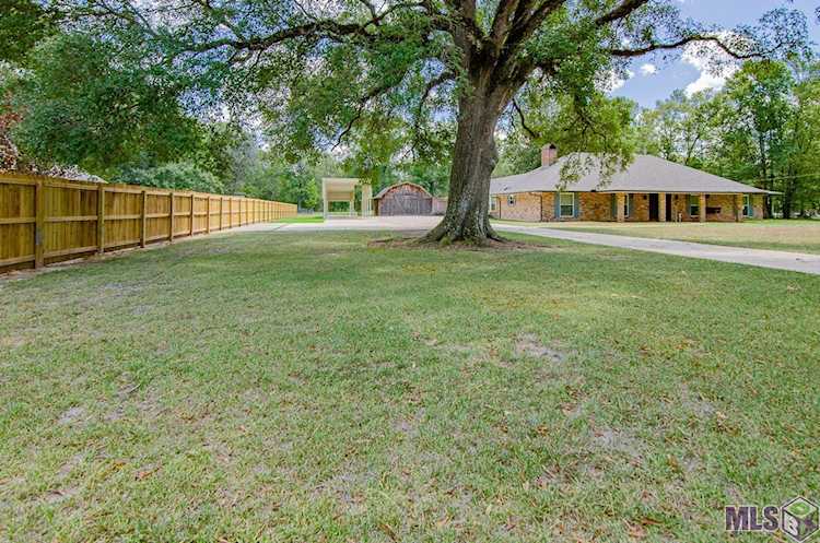 20645 Pride-Baywood Rd Greenwell Springs, LA 70739