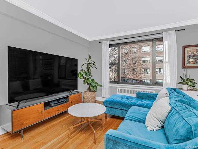 3616 Henry Hudson Parkway #5DS Bronx, NY 10463 - $435,000 Photo 1