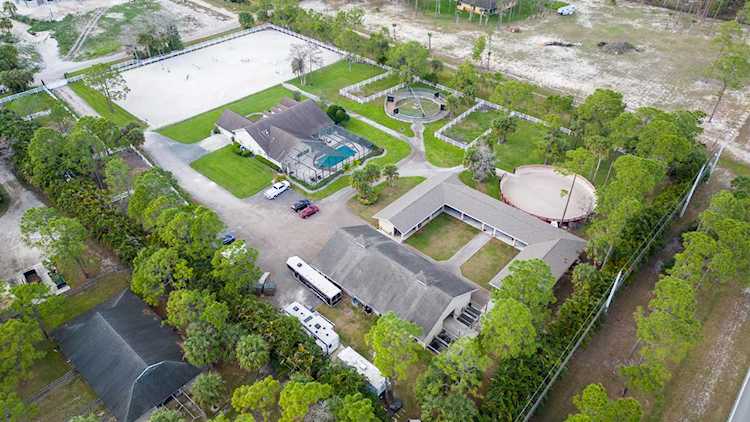 1464 Stallion Drive Loxahatchee, FL 33470