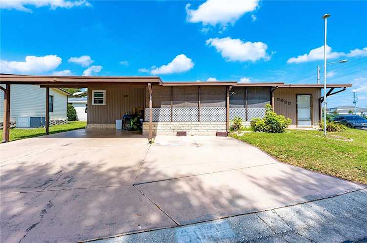3035 Piney Bark Dr Wesley Chapel, FL 33543 | MLS T3432262 Photo 1