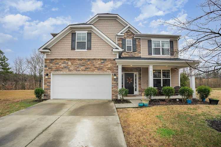 422 Glenview Lane Durham, NC 27703 | MLS 2491690 Photo 1