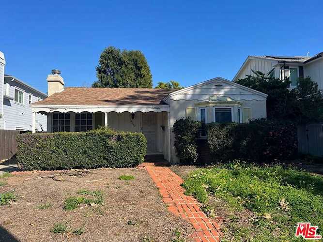 4242 Shadyglade Ave Studio City, CA 91604