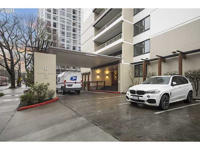 255 SW Harrison ST #21H Portland, OR 97201