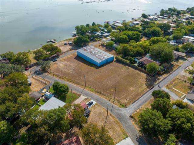 4003 Greenbrook Street Granbury, TX 76048