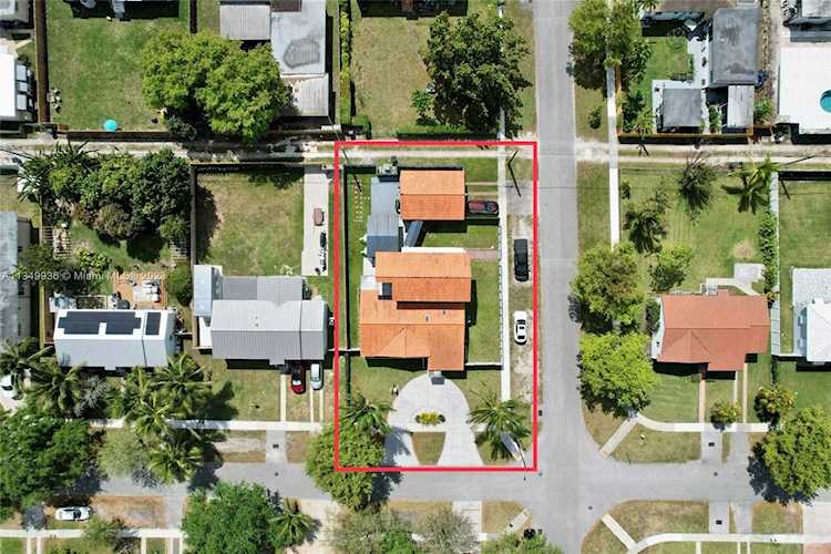 970 Plover Ave Miami Springs, FL 33166