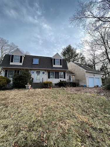 9 Cherry St Walpole, MA 02032
