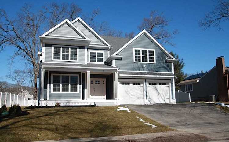 31 Helen Rd Needham, MA 02492