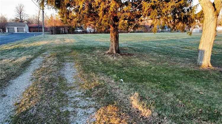 9020 E 16th St Indianapolis, IN 46229