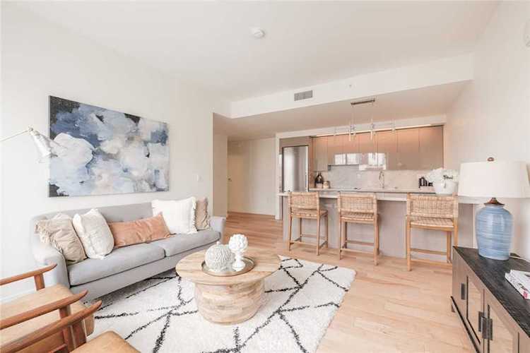 1050 Grand Ave #804 Los Angeles, CA 90015