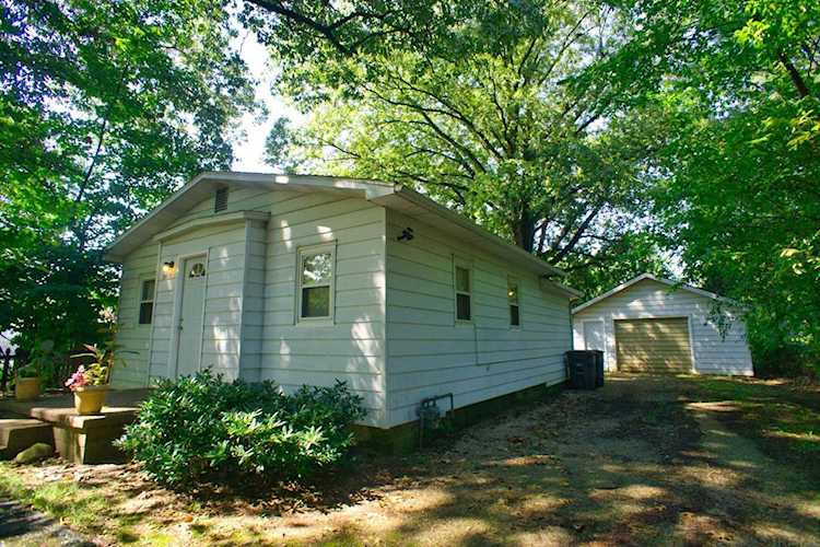 2405 Jeanette Avenue Evansville, IN 47714