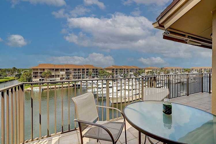 1301 Seafarer Circle #505 Jupiter, FL 33477 | MLS R10787567 Photo 1