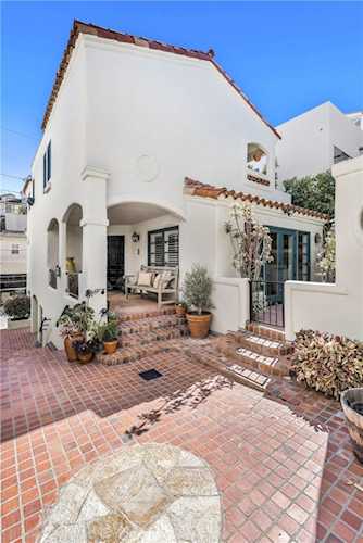 426 1/2 Carnation Ave Corona Del Mar, CA 92625