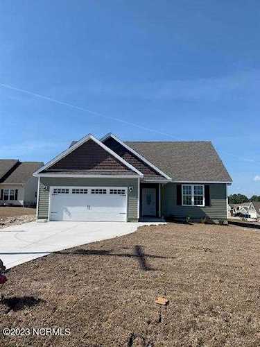 775 Jim Grant Avenue Sneads Ferry, NC 28460