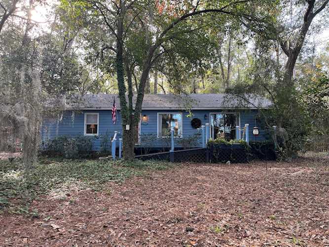 8273 Manse Rd Edisto Island, SC 29438