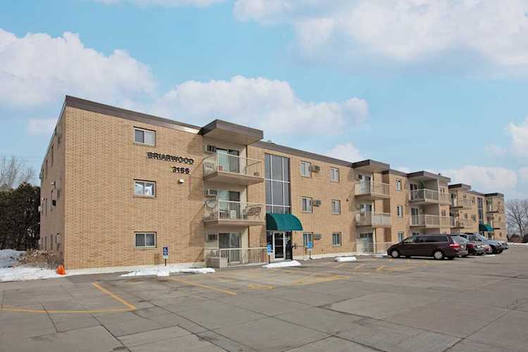 3155 Old Highway 8 #311 Roseville, MN 55418