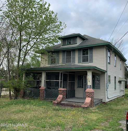 806 Parkview Drive Elizabeth City, NC 27909