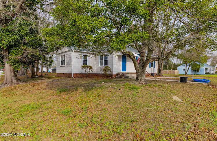 101 Westminister Drive Jacksonville, NC 28540 | MLS 100372738 Photo 1