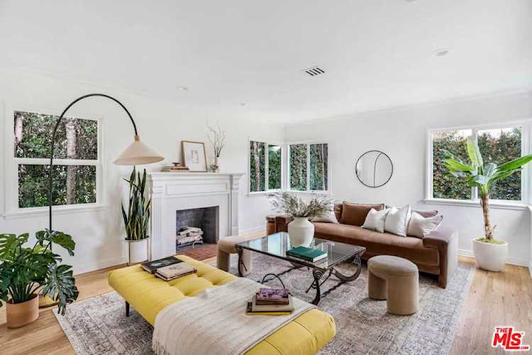 4450 W 59th St Los Angeles, CA 90043