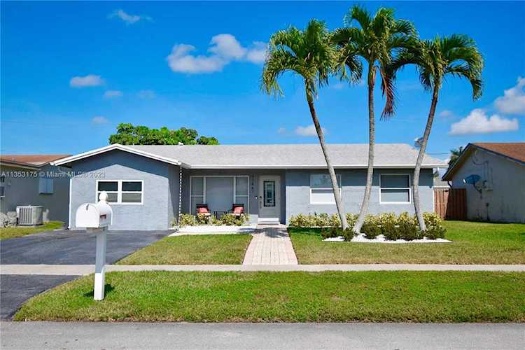 11441 NW 45th Pl Sunrise, FL 33323