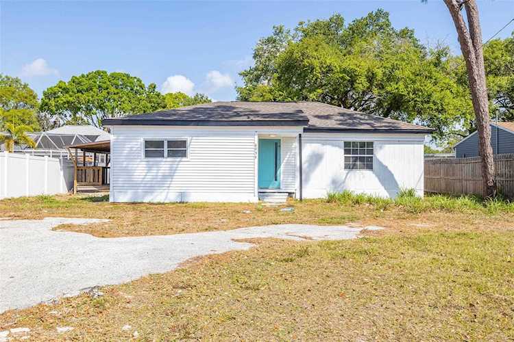 6035 113th Ave N Pinellas Park, FL 33782