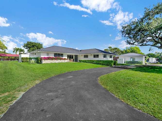 12201 SW 64th St Miami, FL 33183