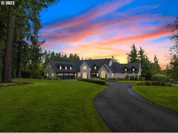 5835 SW Blackberry LN Tualatin, OR 97062