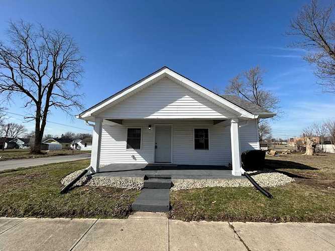 2029 Hendricks St Anderson, IN 46016 | MLS 21909306 Photo 1