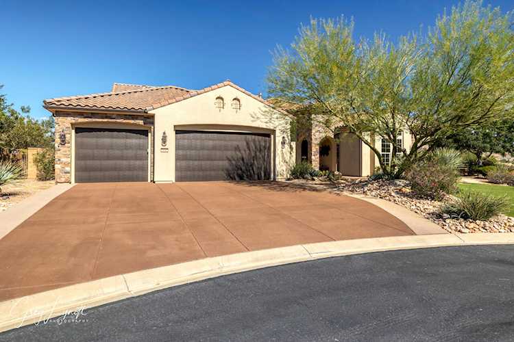 2032 W River of Fortune CIR St George, UT 84790