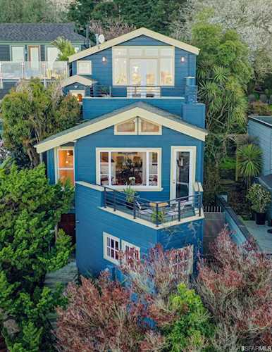 372 Douglass Street San Francisco, CA 94114
