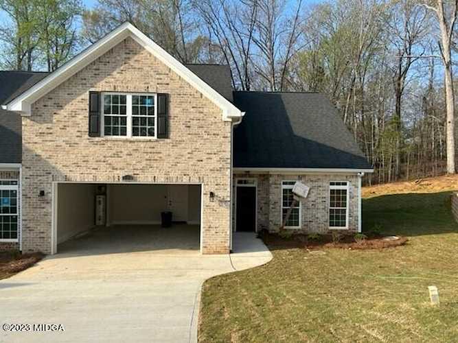 252 High Ridge Macon, GA 31220