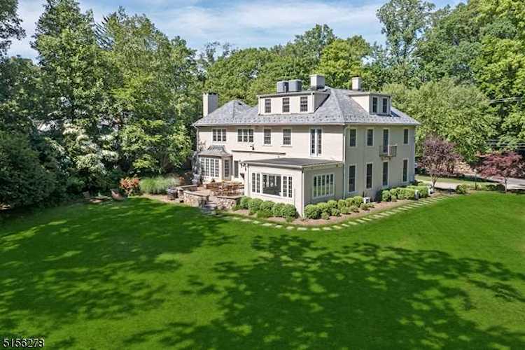 35 Lake Road Short Hills, NJ 07078
