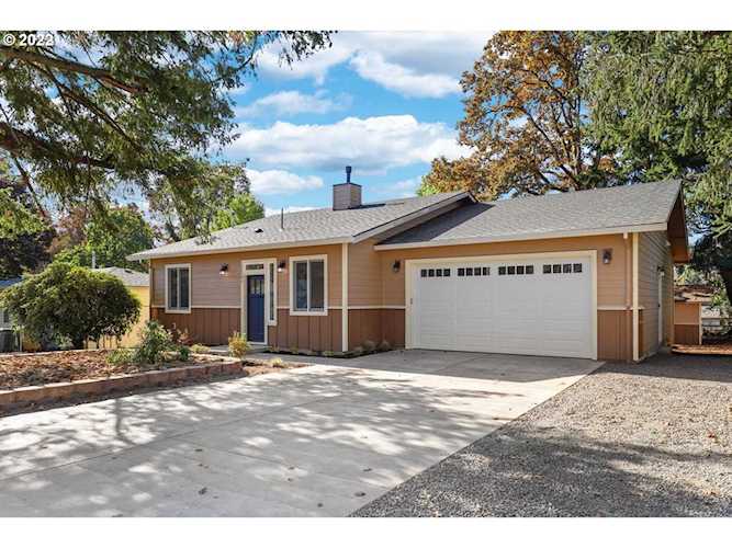 17597 SE Rose ST Milwaukie, OR 97267