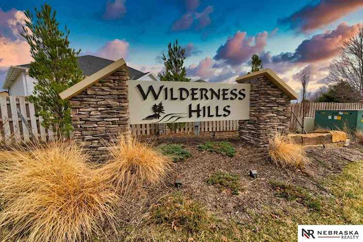 2908 Kings Corner Dr Lincoln, NE 68516