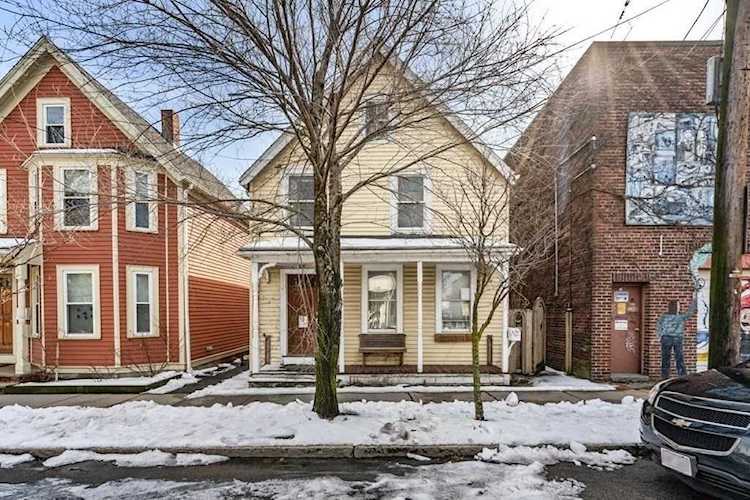 16 Cameron Avenue Cambridge, MA 02140