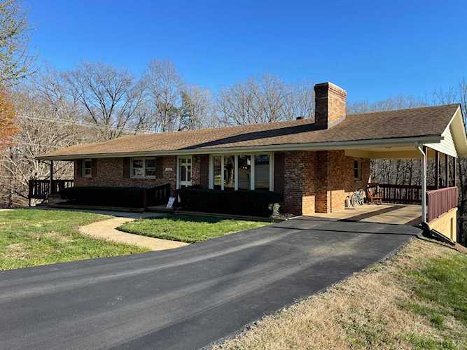 402 Oakwood Drive Hurt, VA 24563 | MLS 342912 Photo 1