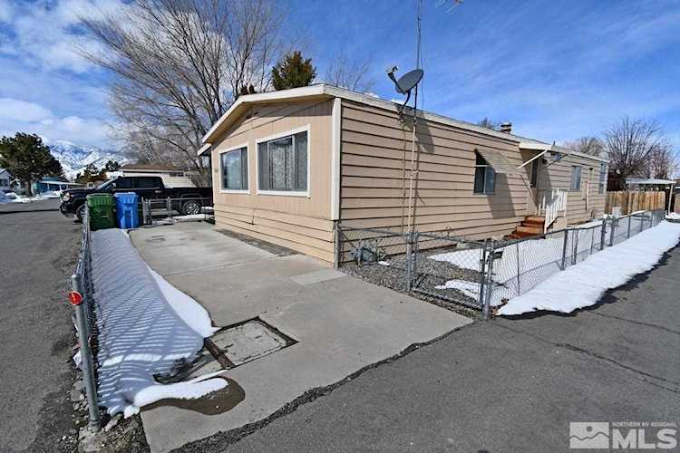 1372 Queens Court Gardnerville, NV 89410