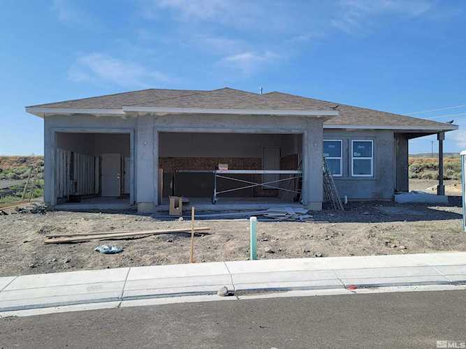 1320 Serenity Circle Fernley, NV 89408