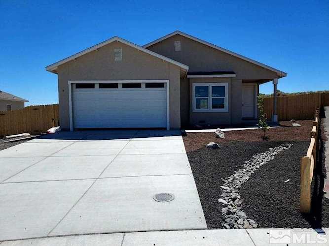 1322 Serenity Circle Fernley, NV 89408