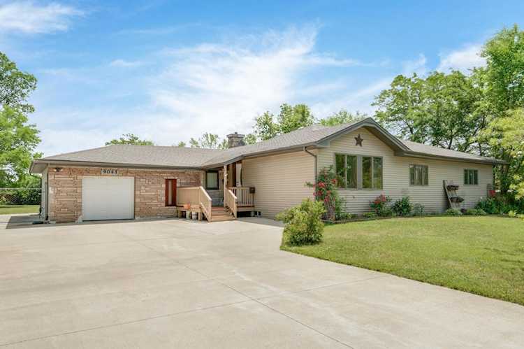 9045 N Cumberland Ave Niles, IL 60714