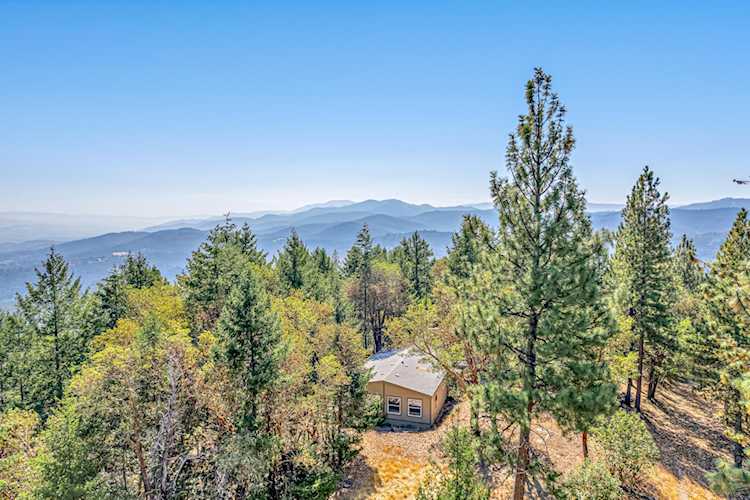 528 Arrowhead Pass Jacksonville, OR 97530
