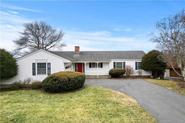 213 Neptune Drive Groton, CT 06340