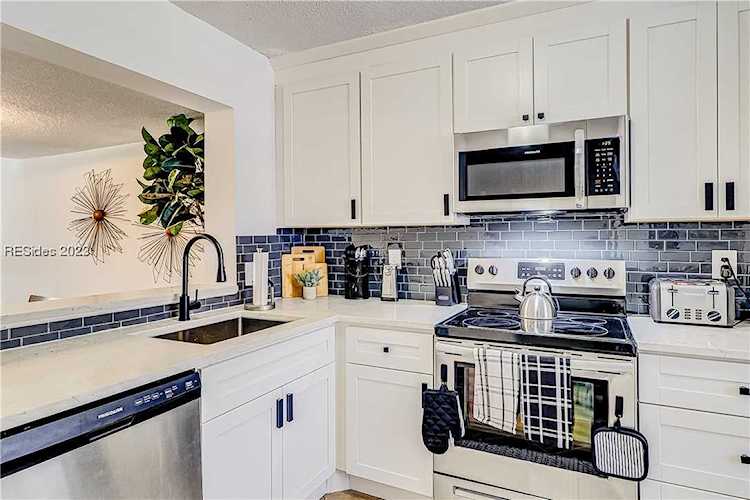 15 Deallyon Ave #54 Hilton Head Island, SC 29928