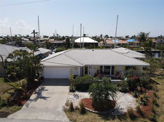 2807 Coral WAY Punta Gorda, FL 33950