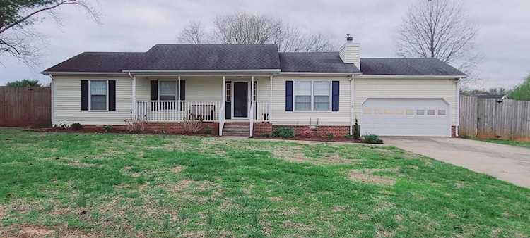 663 Spike Trl Murfreesboro, TN 37129 | MLS 2494635 Photo 1