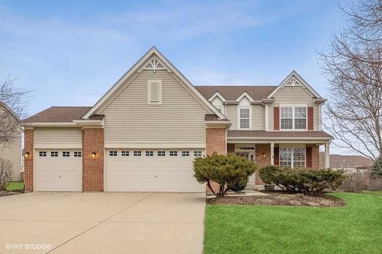 2741 Plante Rd North Aurora, IL 60542