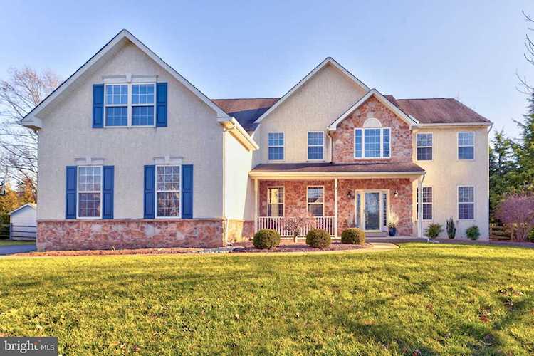1712 Reserve Dr Collegeville, PA 19426