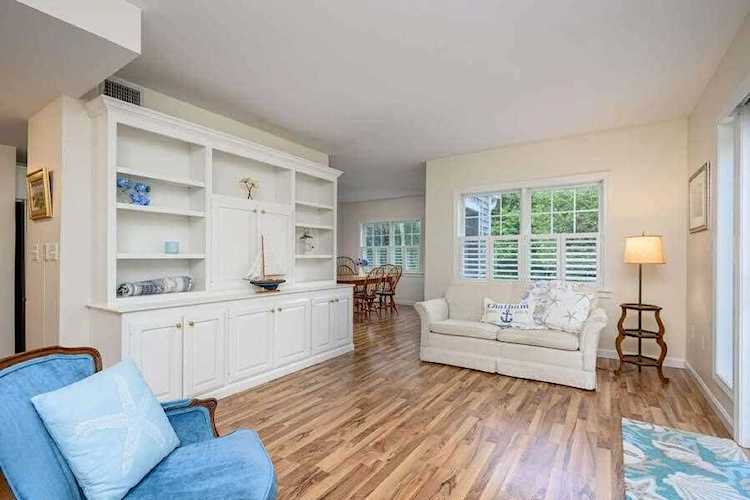 912 Main Street Chatham, MA 02633