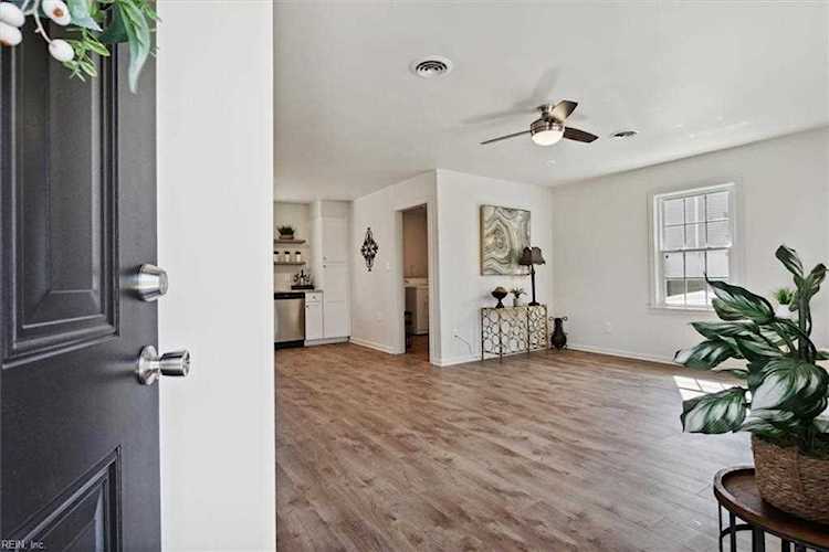 206 Mildred Dr Williamsburg, VA 23188