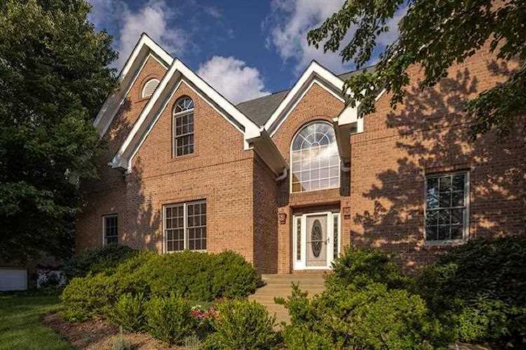 727 Augusta Drive Bridgeville, PA 15017